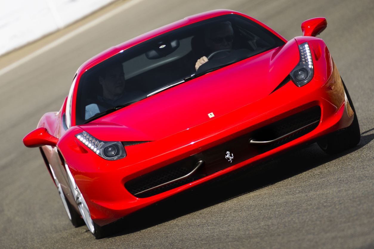 Kör Ferrari eller Lamborghini